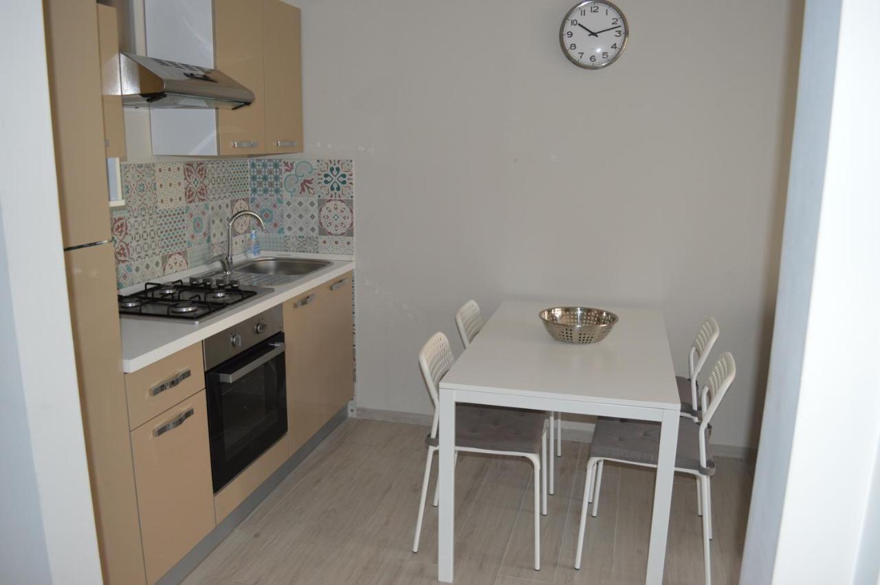 Ad Un Passo Dal Mare Apartment Porto SantʼElpidio Exterior foto